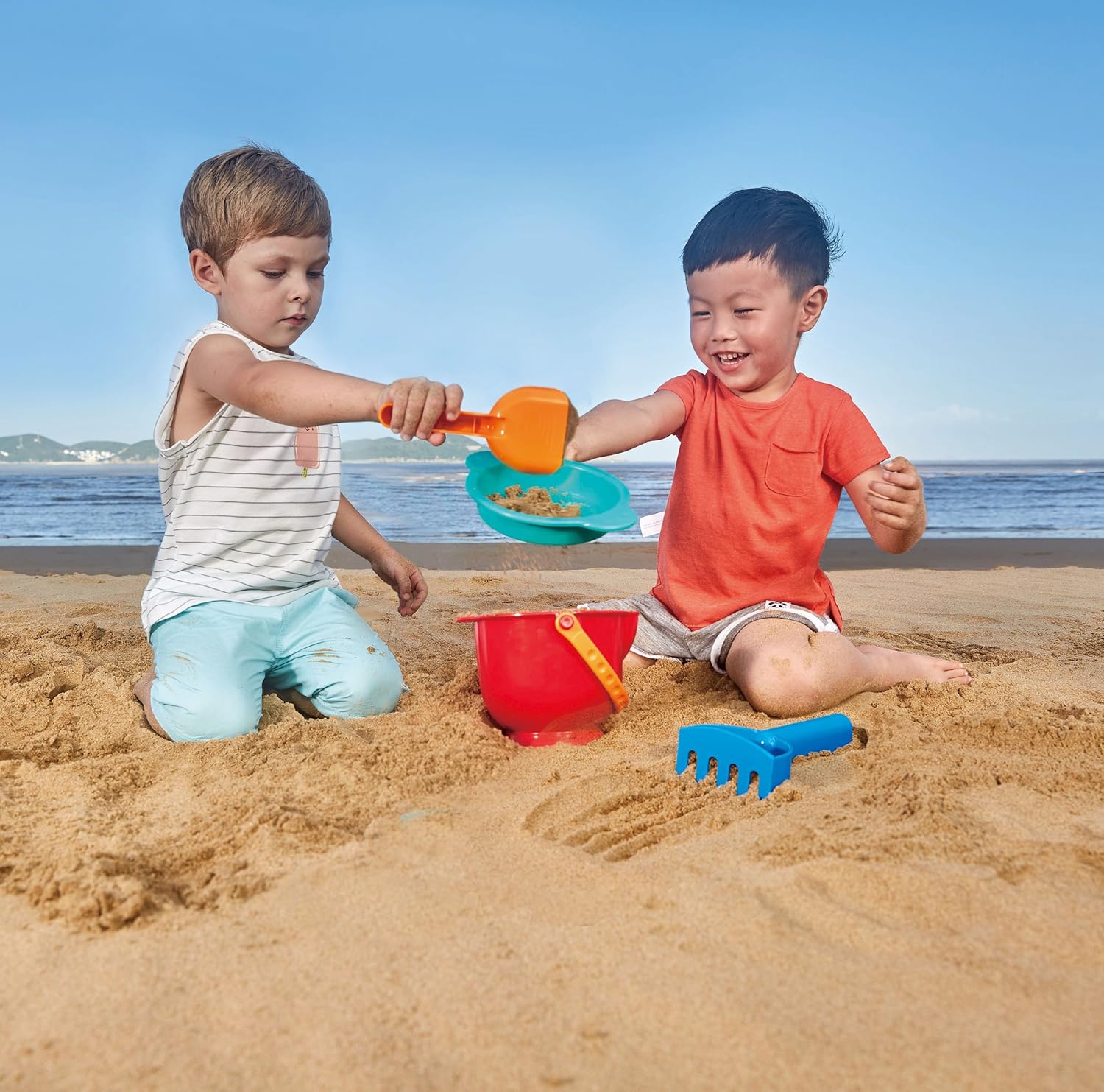 Hape Beach Basics Sand Toy Set, 18+ Months Including Bucket Sifter, Rake, and Shovel Toys, Multicolor , Bold, Small