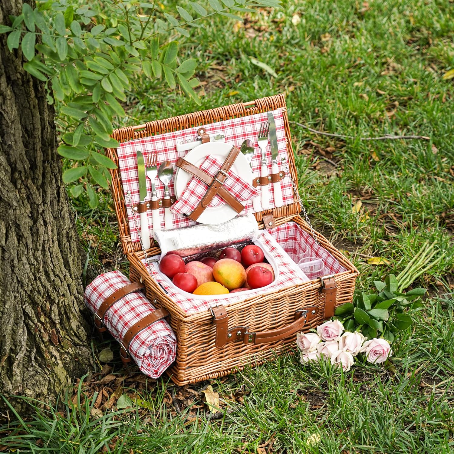 Wicker Picnic Basket Set for 2 Persons with Waterproof Picnic Blanket and Large Insulated Cooler Compartment, Willow Picnic Hamper Basket with Cutlery Service Kits for Camping, Wedding, Anniversary