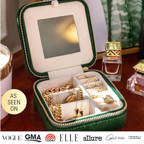 Benevolence LA Plush Velvet Jewelry Box | Travel Jewelry Case Organizer with Mirror | Featured in Oprah's Favorite Things | Best Gifts For Daughter, Girlfriend, Mom | Gifts For Her - Emerald