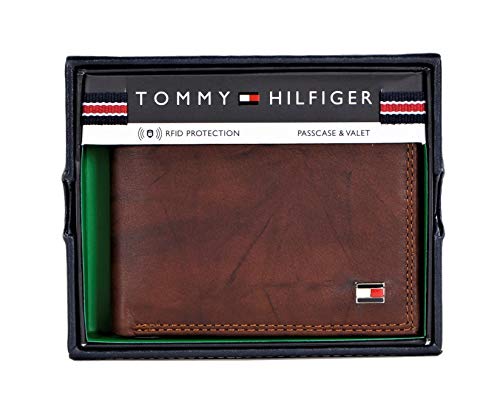 Tommy Hilfiger Men's Passcase Wallet with Multiple Card Slots, Tan Huck, One Size