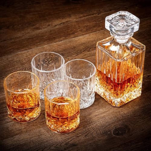 LIGHTEN LIFE Whiskey Decanter Set for Men,Crystal Whiskey Glasses and Decanter Set in Gift Box,Decanter Set with 4 Glasses,Non-Lead Bourbon Decanter Set,Whiskey Glass Decanter Set for Dad Husband