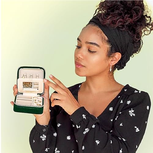 Benevolence LA Plush Velvet Jewelry Box | Travel Jewelry Case Organizer with Mirror | Featured in Oprah's Favorite Things | Best Gifts For Daughter, Girlfriend, Mom | Gifts For Her - Emerald