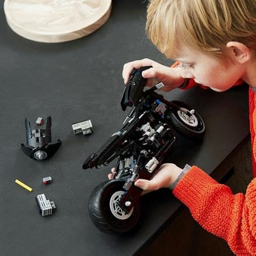 LEGO Technic The Batman – BATCYCLE Set 42155, Collectible Toy Motorcycle, Scale Model Building Kit of The Iconic Super Hero Bike from 2022 Movie