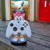 Exquisite Gaming: SEGA: Amy Rose - Original Mobile Phone & Gaming Controller Holder, Device Stand, Cable Guys, Sonic the Hedgehog Licensed Figure