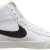 Nike mens Blazer Mid 77 Vintage