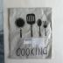 DILLMAN Women Kitchen Apron with Hand Wipe Pockets，Big Pocket,Hand-wiping, Waterproof for Cooking Baking (WHITE)