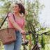 PICNIC TIME Cambridge Bike Basket, Personal Picnic Basket with Removable Shoulder Strap, Small Basket for Lunch, Bicycle Basket, (Wicker)
