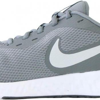 Nike mens Revolution 5 Running