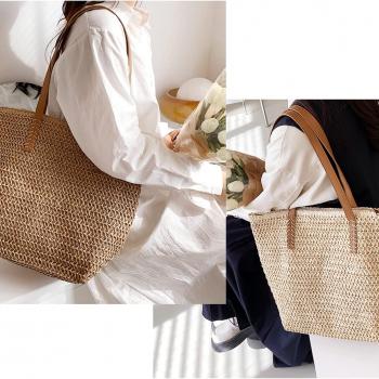 MABROUC Lightweight Straw Bag, Straw Beach Bag for Women, Large Woven Summer Tote Handbag Shoulder Bag for Outdoor Vacation