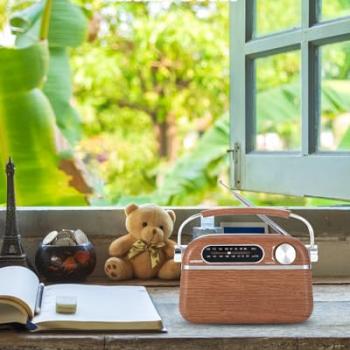 SEMIER Retro AM FM Radio with Best Reception, Bluetooth Speaker Portable Transistor Radio, Operated by 2X D Batteries Or AC Power Plug in Wall Radio with Big Speaker, Large Knob for Home and Outdoor