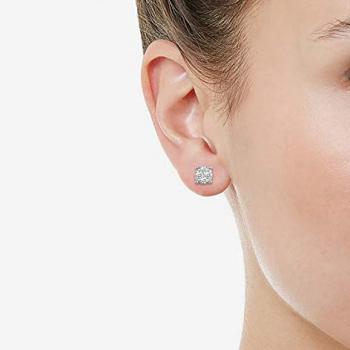 1/4Ct Women Round Diamond Stud Earrings Set In Sterling Silver