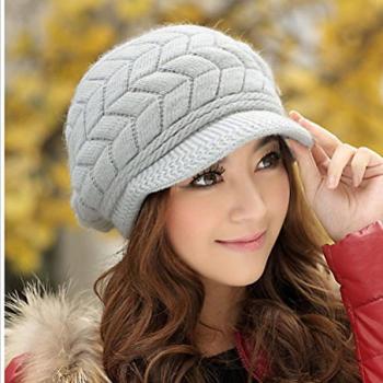 HINDAWI Winter Hats for Women Girls Warm Wool Knit Winter Hat Snow Ski Skull Cap with Visor Grey