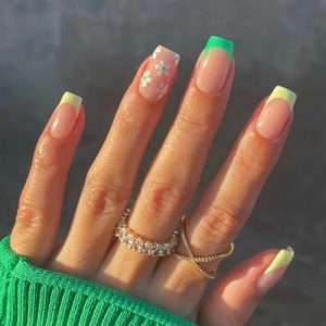 Flower Design Press-on Nails – 144 Pcs