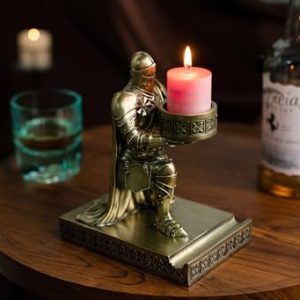 HDMbigmi King’s Guard Kneeling Knight Candlestick Holders