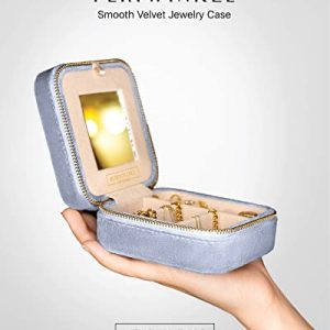 Plush Velvet Travel Jewelry Box: Chic Organizer
