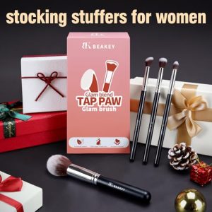 BEAKEY Makeup Brushes Set with Blender Sponges
