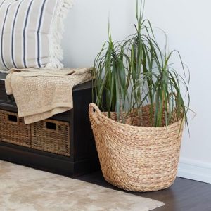 Deco 79 Seagrass Storage Basket: Stylish Home Organizer