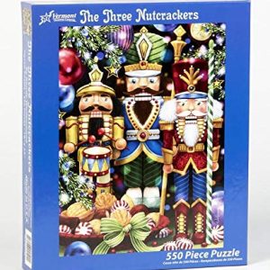 Three Nutcrackers Christmas Puzzle: Festive 550-Piece Delight
