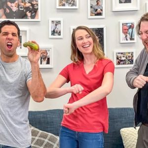 DR DINGUS Yodeling Pickle: Dill-lightful Singing Gag