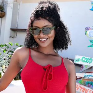 FEISEDY Retro Square Sunglasses