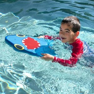 Melissa & Doug Sunny Patch Spark Shark Kickboard