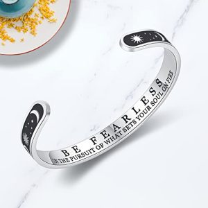 Inspirational ‘Be Fearless’ Bracelet – 2025 Graduation Gift