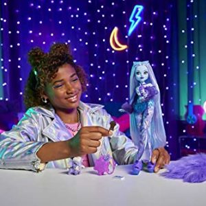 Monster High Abbey Bominable Doll with Pet Tundra