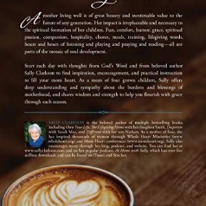 Mom Heart Moments: Daily Devotions for Motherhood