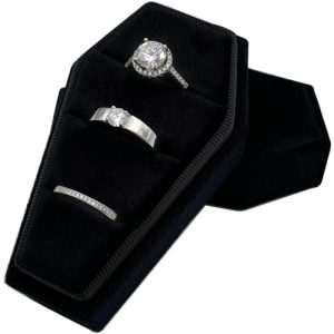 Beatilog Gothic Coffin Ring Box – Triple Slot Velvet