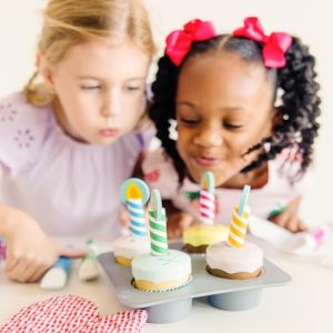Melissa & Doug Wooden Bake & Decorate Cupcake Kit