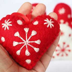 Handmade Wool Heart Ornaments Set of 4 – Eco-Friendly Decor