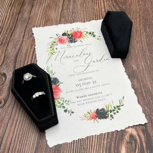 Beatilog Gothic Coffin Ring Box – Double Slot Velvet