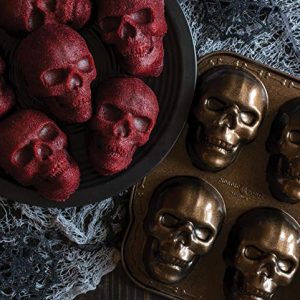 Nordic Ware Haunted Skull Cakelet Pan – Bronze Bakeware