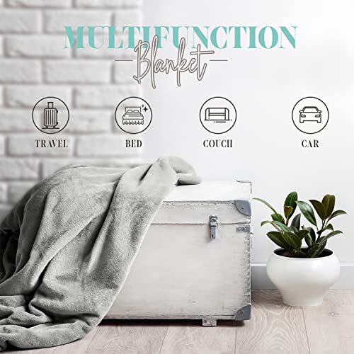 Elegant Comfort Reversible Flannel Fleece Christmas Throw - Image 7