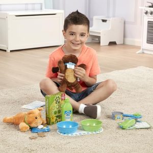 Melissa & Doug Pet Care Play Set: Vet Feeding & Grooming