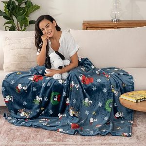 Peanuts® Snoopy Christmas VelvetLoft® Plush Bed Blanket
